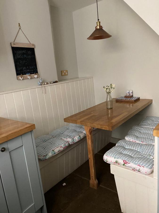 Little Monmouth 4 Bedroom Cottage, Old Town Lyme Regis, Dog Friendly And Parking Exteriör bild