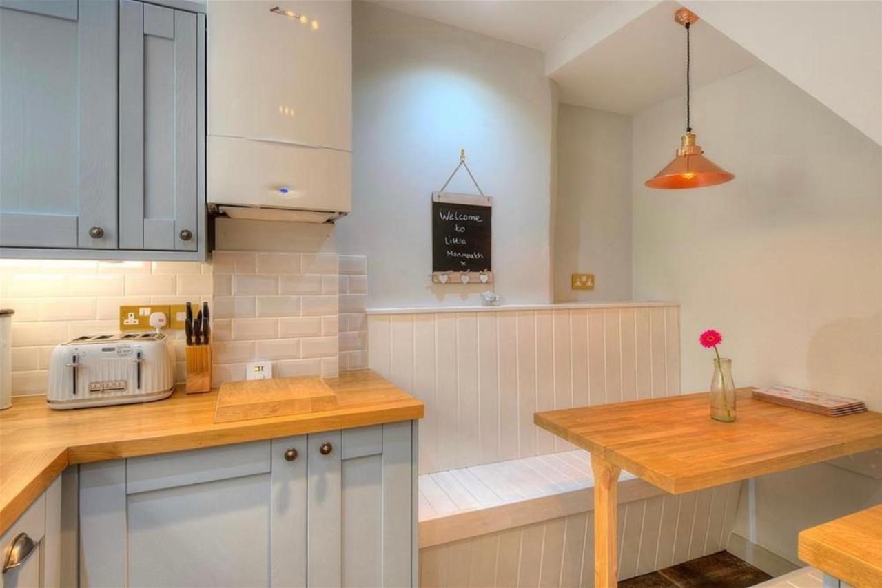 Little Monmouth 4 Bedroom Cottage, Old Town Lyme Regis, Dog Friendly And Parking Exteriör bild